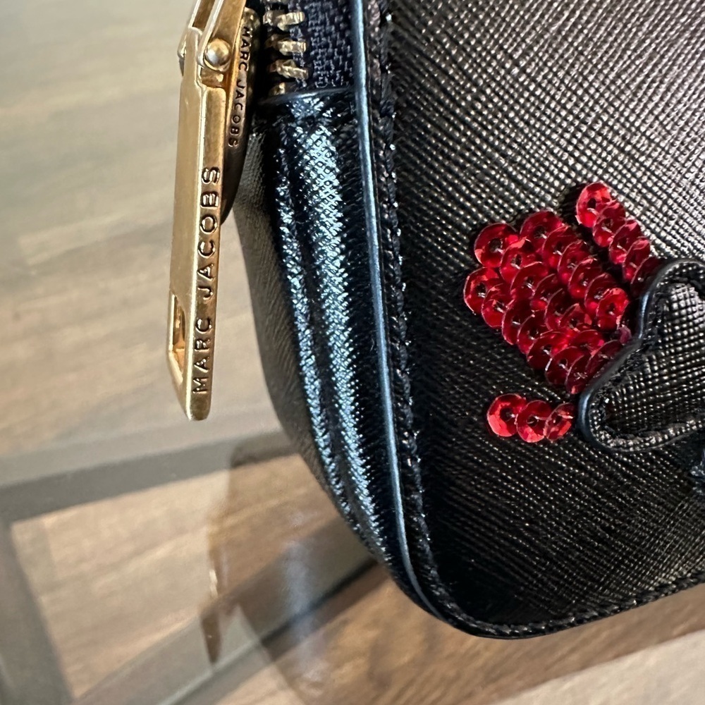 💎AUTHENTICATED MARC JACOB LIMITED EDITION CAMERA BAG💎 - Picture 8 of 15